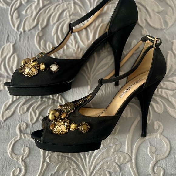 Oscar de la Renta Black Embellished Heels - Picture 3 of 15